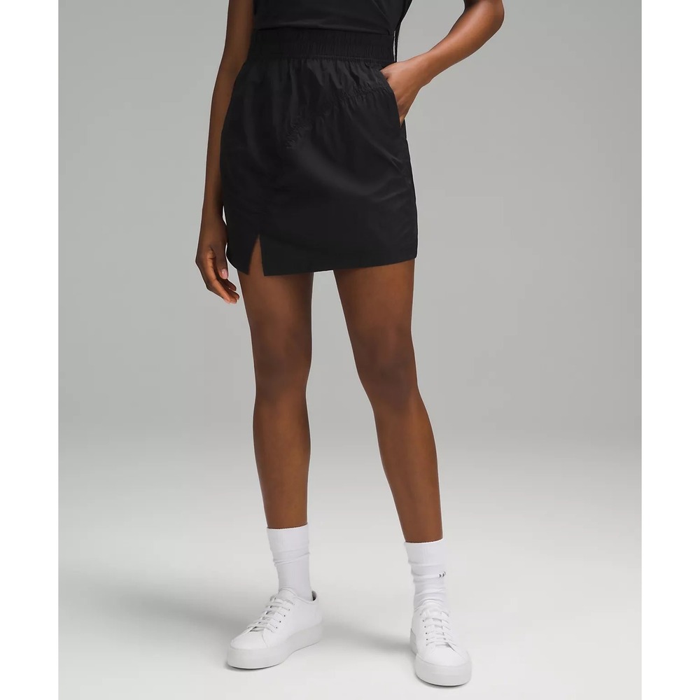 Lululemon High Rise Ruched Mini Skirt Black Women's Small Water Resistant